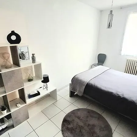Avec Parking Apartament Carcassona