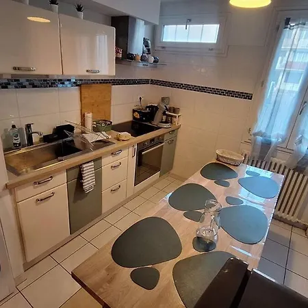 Avec Parking Apartman