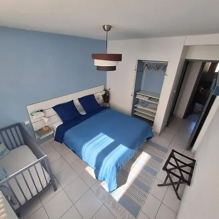 Avec Parking Apartman *